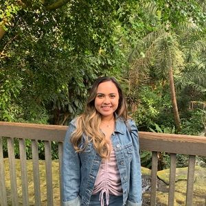 Meet your Posher, Nadine